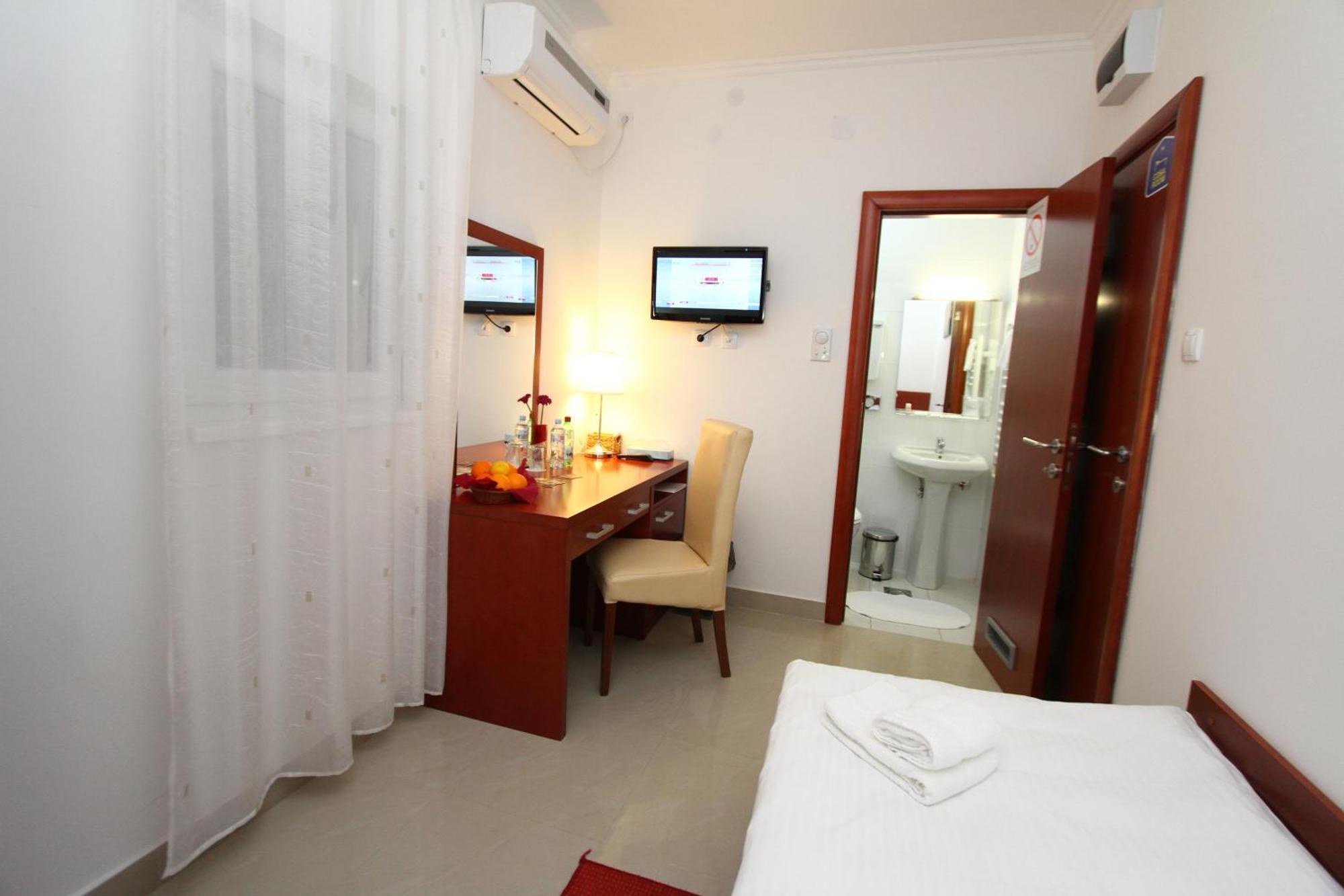 Guesthouse Villa Inn Subotica Zewnętrze zdjęcie