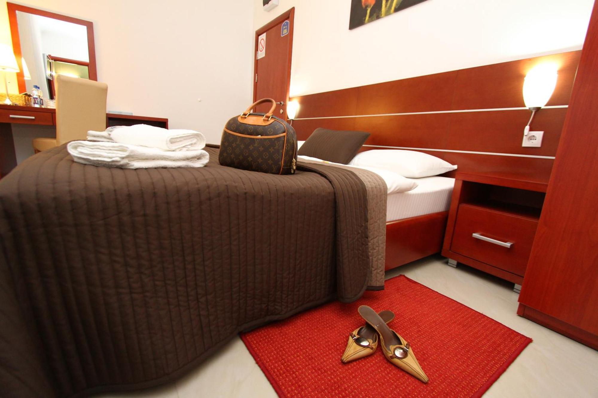 Guesthouse Villa Inn Subotica Zewnętrze zdjęcie