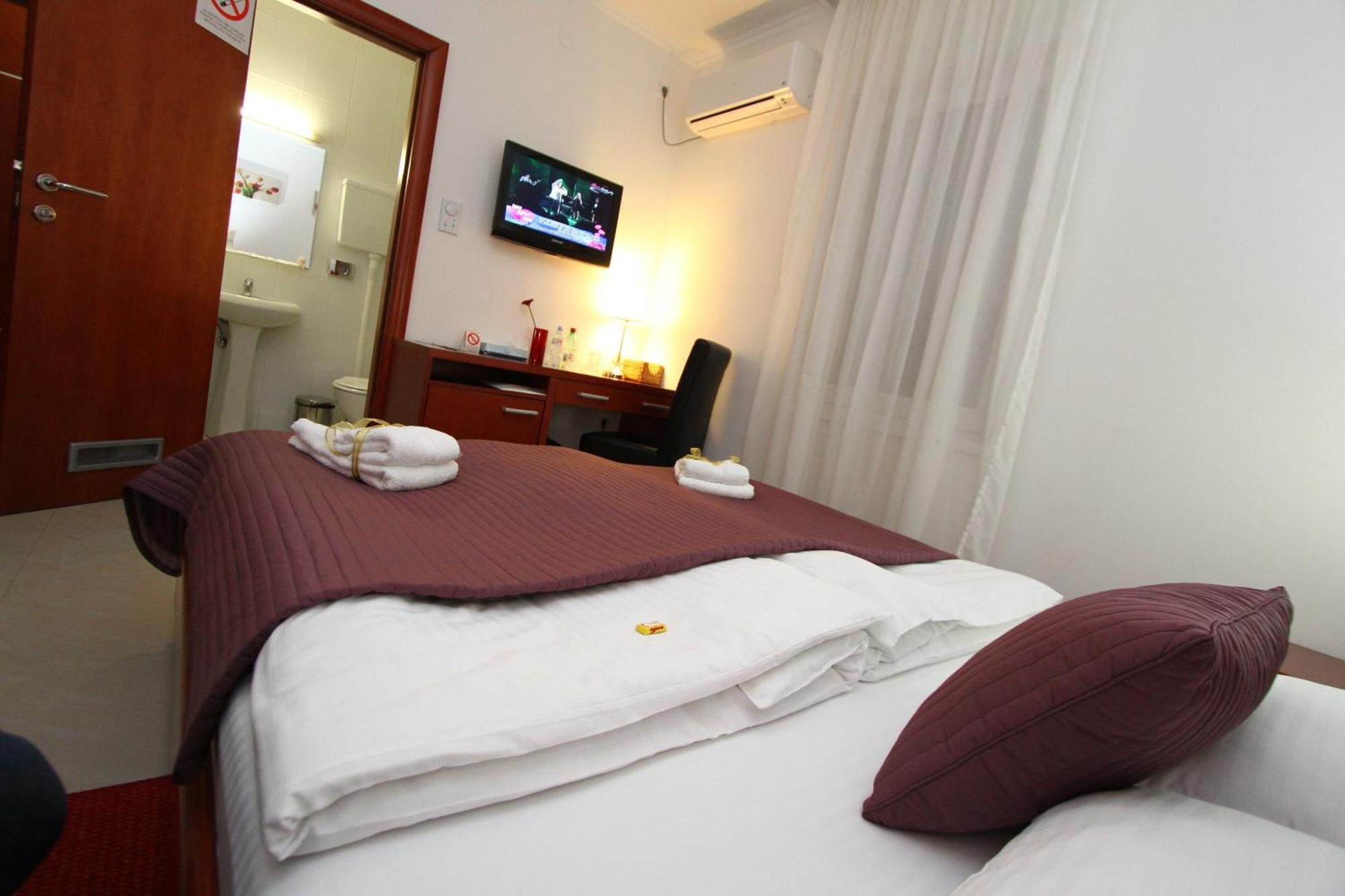 Guesthouse Villa Inn Subotica Zewnętrze zdjęcie