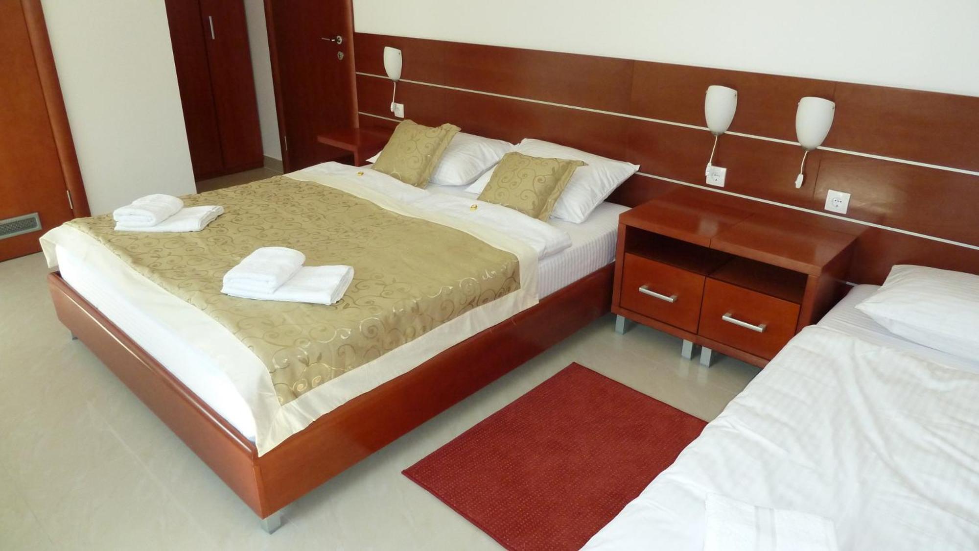 Guesthouse Villa Inn Subotica Zewnętrze zdjęcie