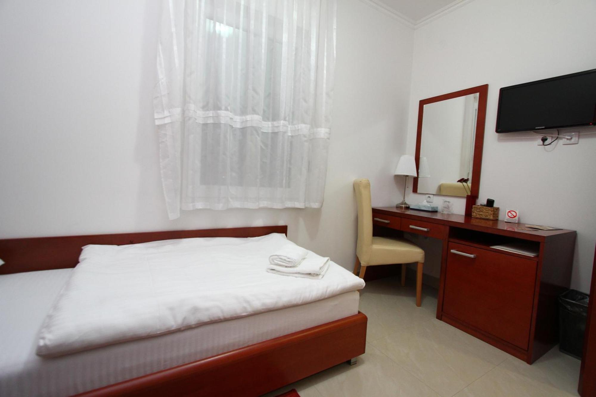 Guesthouse Villa Inn Subotica Zewnętrze zdjęcie