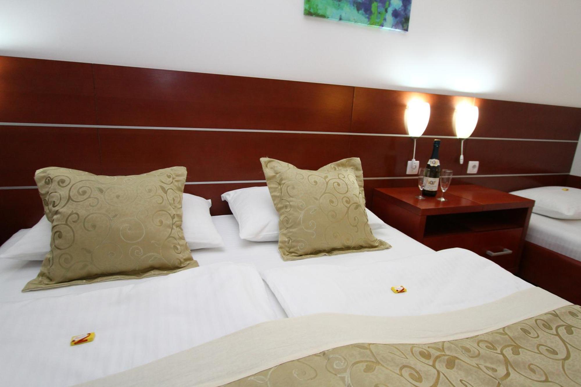 Guesthouse Villa Inn Subotica Zewnętrze zdjęcie